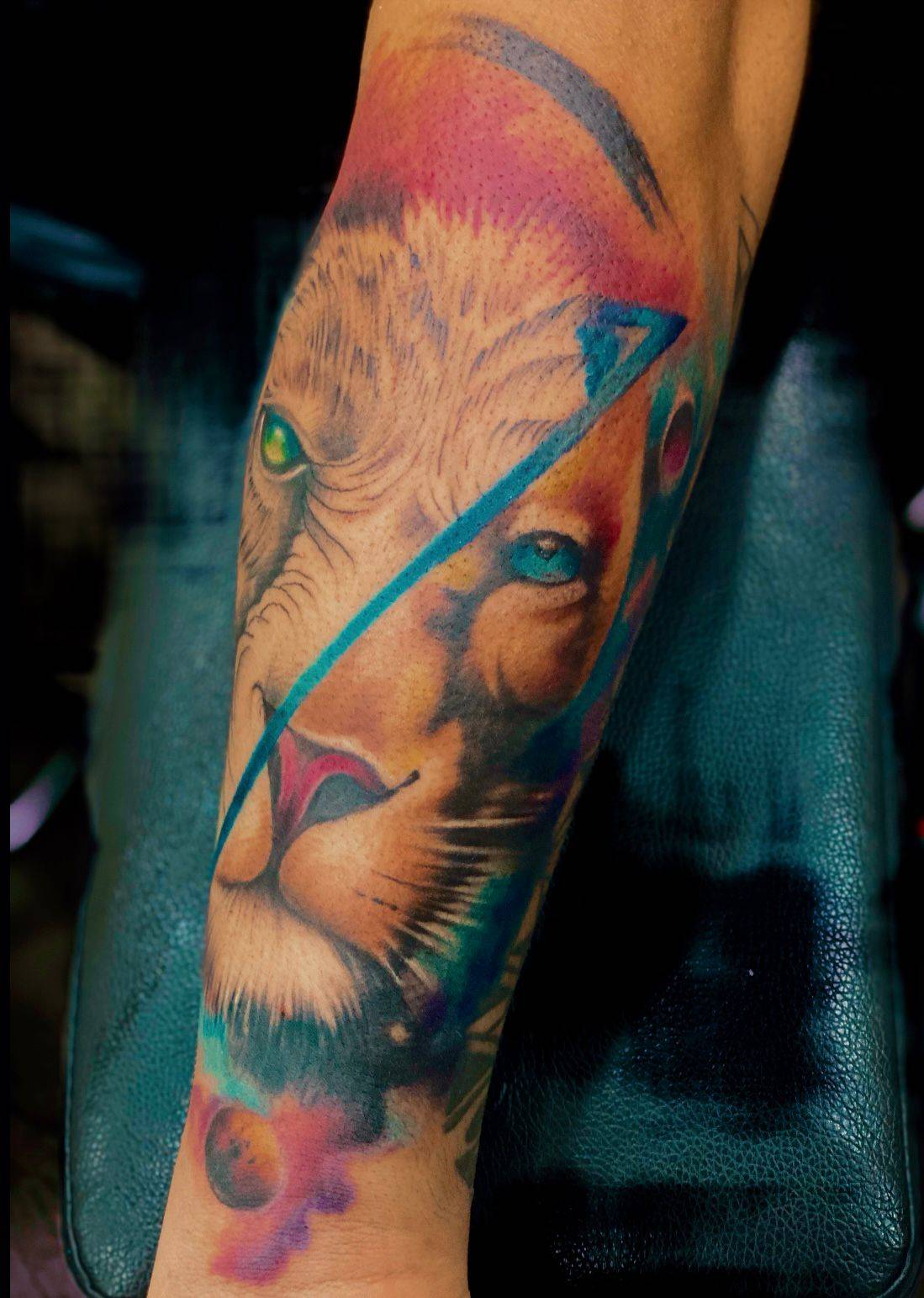 Full Hand Band Lion Animal Tattoo with Flower Waterproof Temporary Bod –  Temporarytattoowala