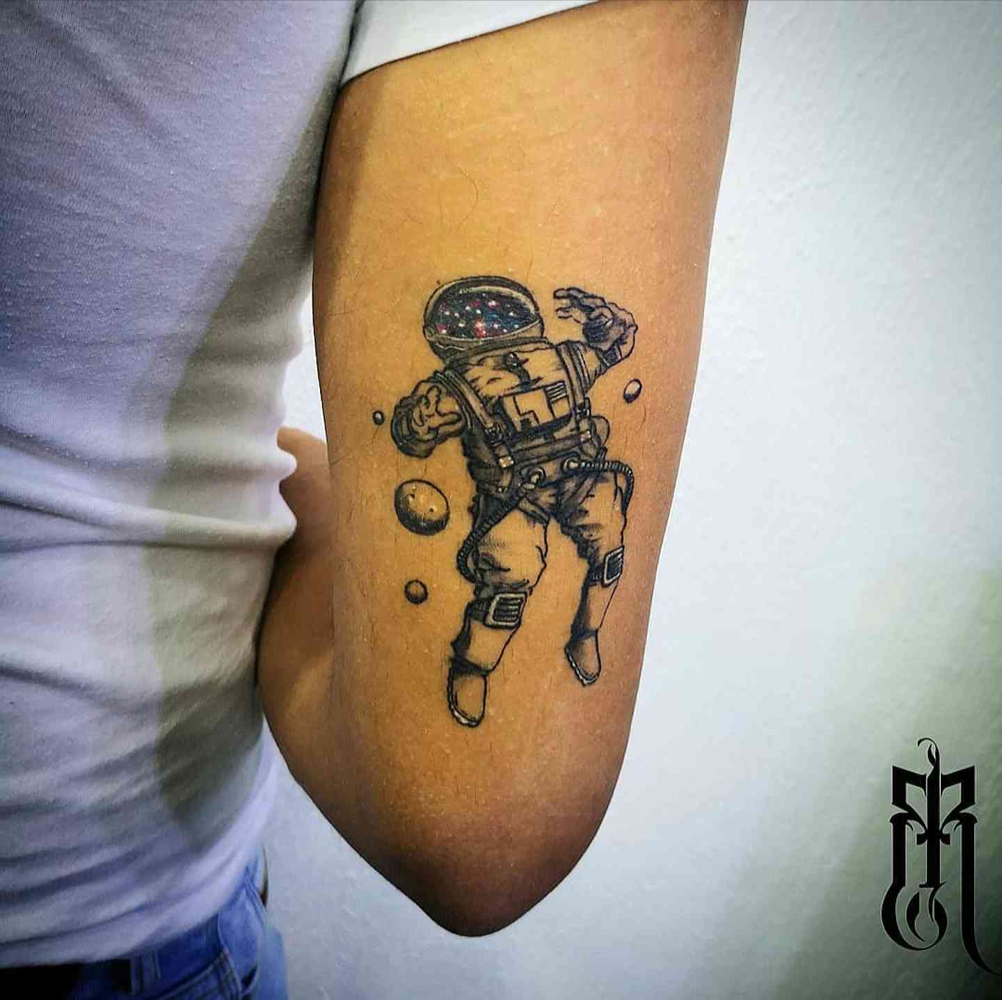 Musical Astronaut Tattoo for @kimskelem #illustrative #illustrativetattoo  #finelinetattoo #illustrativetattoos #blackandgreytattoo #bla... | Instagram